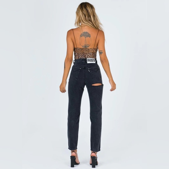 The Ragged Priest Denim - NWT Ragged Priest Butt Cut Slim Straight Jeans